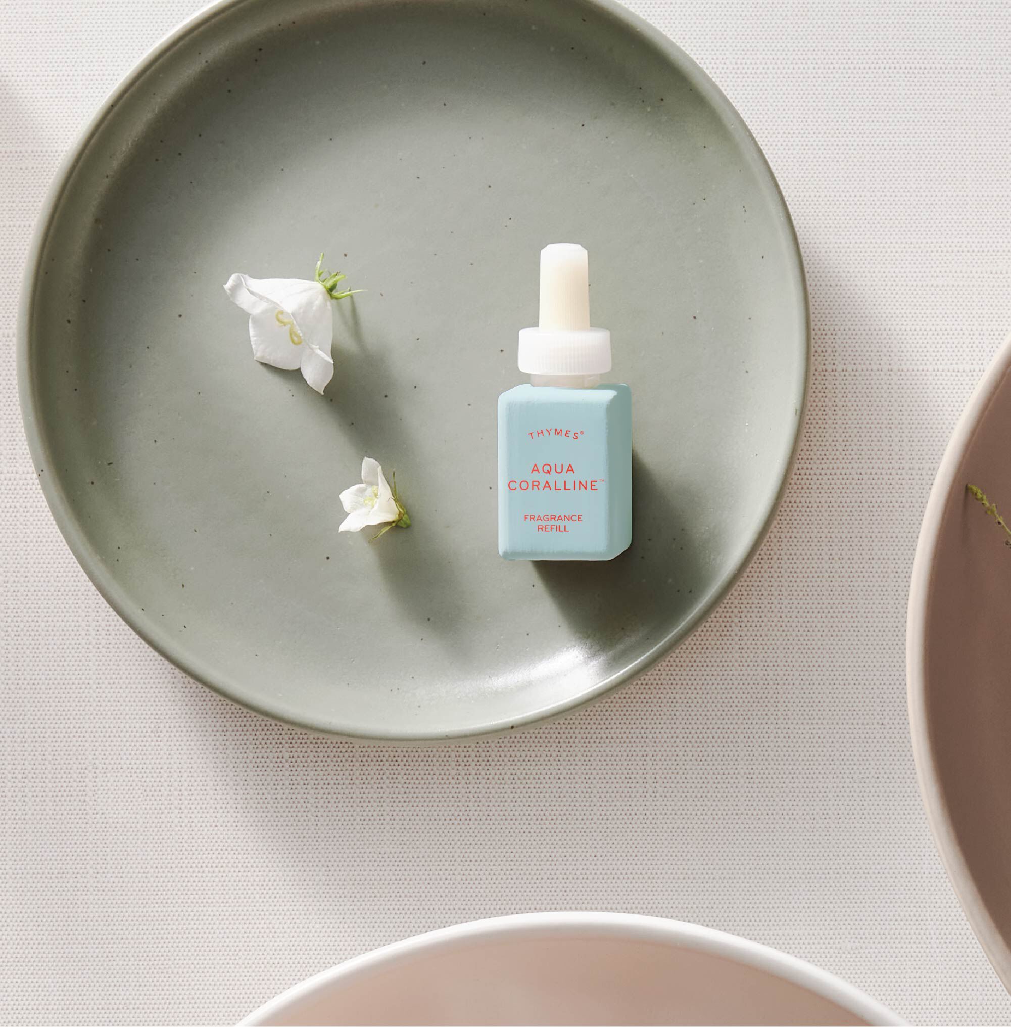 Alternative view of Aqua Coralline Pura Diffuser Refill